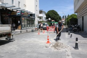 Büyükşehir ekiplerinden Kemer Liman Caddesi’nde çalışma (3)