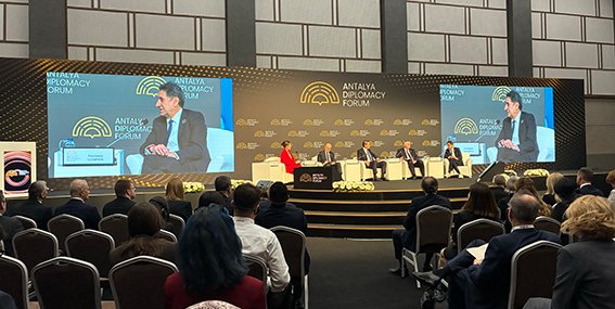 DİPLOMASİ FORUMU ENERJİ İLE BAŞLADI