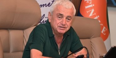 Finike Belediye Başkanı Mustafa Geyikçi, son günlerde kamuoyuna bilinçli şekilde servis edilen ve gerçeği çarpıtan iddialara sert tepki gösterdi. 